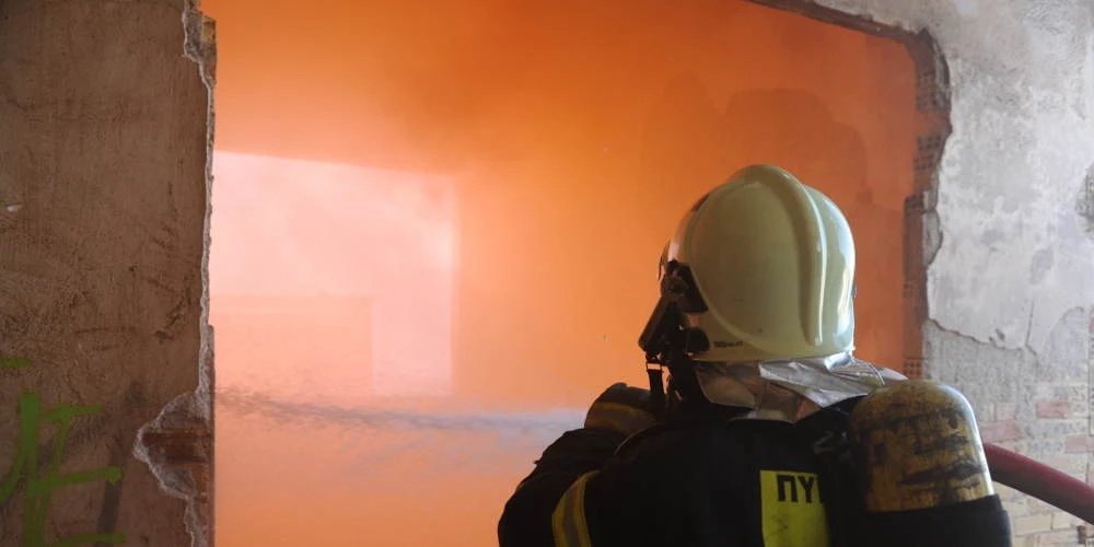 Τραγωδία στο Δήλεσι: Νεκρή έβγαλαν 58χρονη γυναίκα μέσα από φλεγόμενο σπίτι